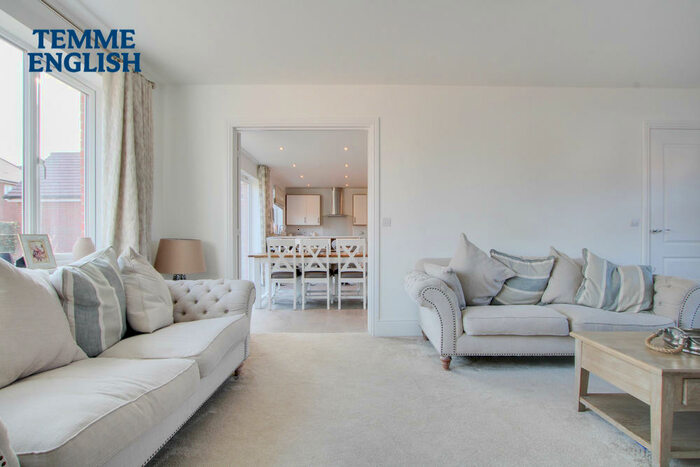 4 Bedroom Detached House For Sale In Parker Drive, Dry Street, Langdon Hills, SS16