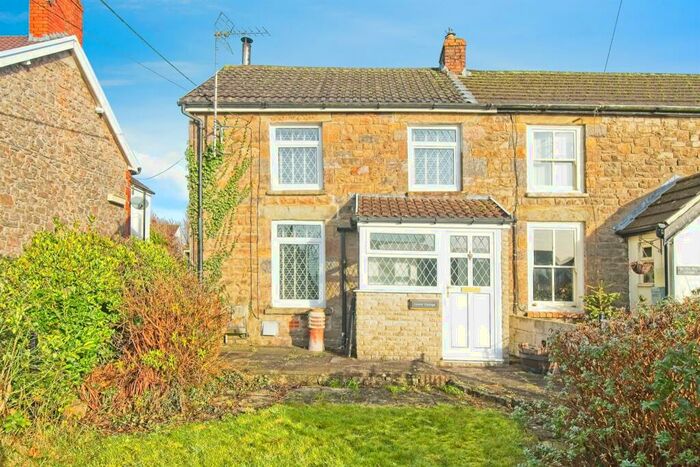 3 Bedroom Character Property For Sale In Laurel Cottage, Groesfaen, Pontyclun, CF72