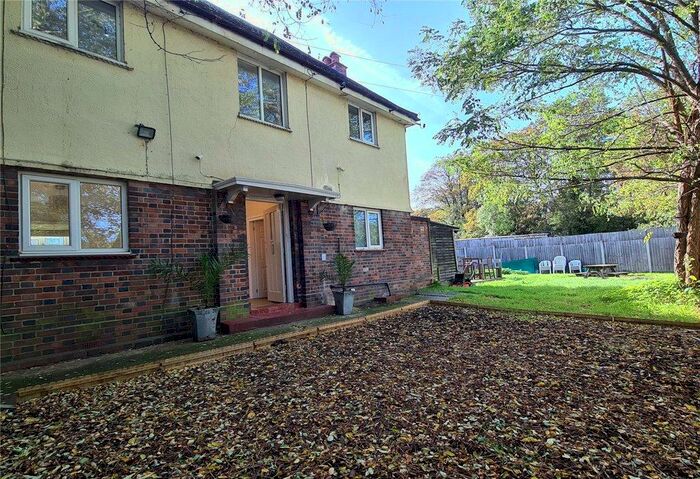 2 Bedroom Apartment To Rent In Hawksbrook Lane, Kent, BR3