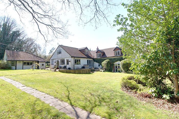 5 Bedroom Detached House For Sale In Water End Road, Potten End, Berkhamsted, HP4