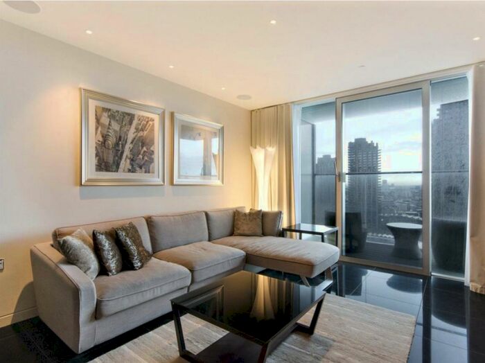 Apartment To Rent In The Heron, Moor Lane, The Heron, EC2Y