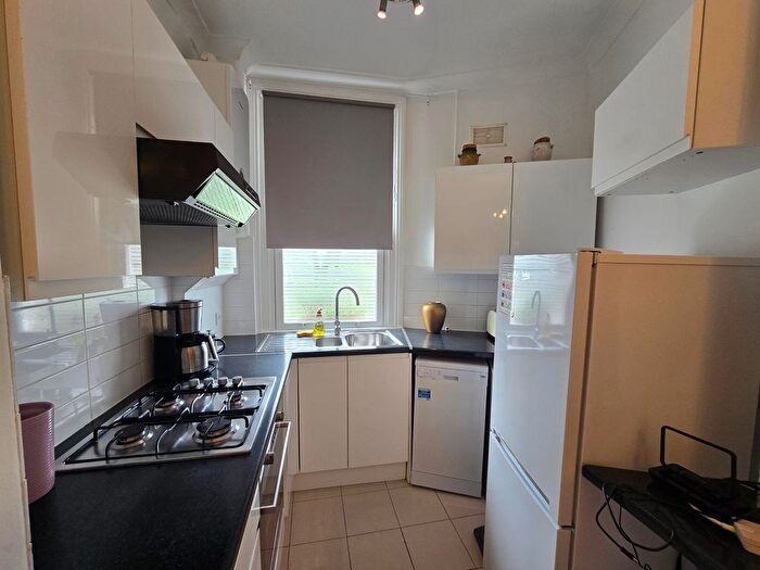 2 Bedroom Property To Rent In Victor Villas, Chiswick Common Road, Chiswick, W4