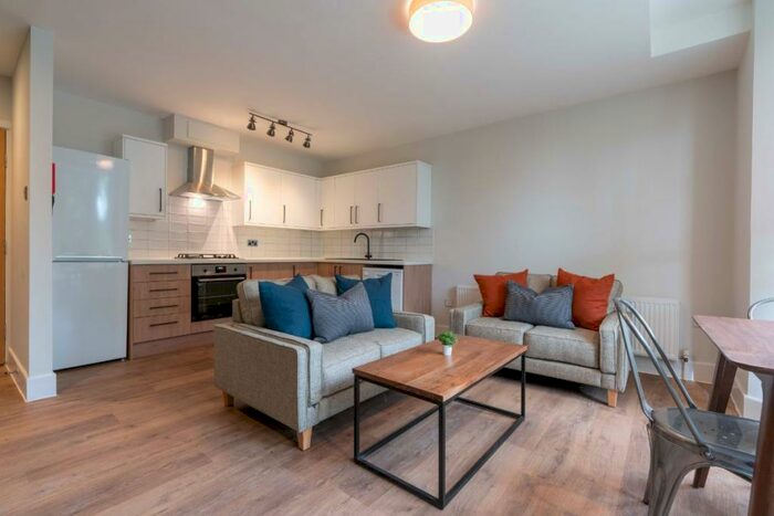 4 Bedroom Flat To Rent In Jesmond Road, Newcastle, NE2