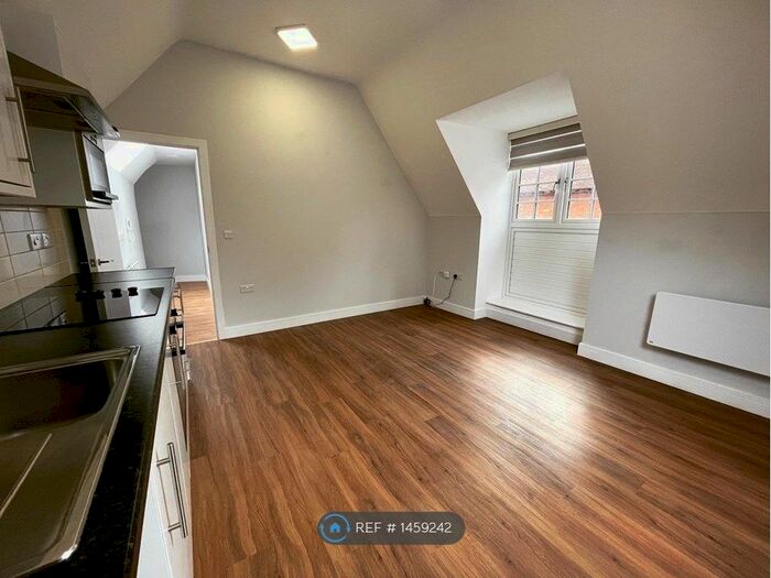 1 Bedroom Flat To Rent In Rose &amp; Crown Walk, Saffron Walden, CB10