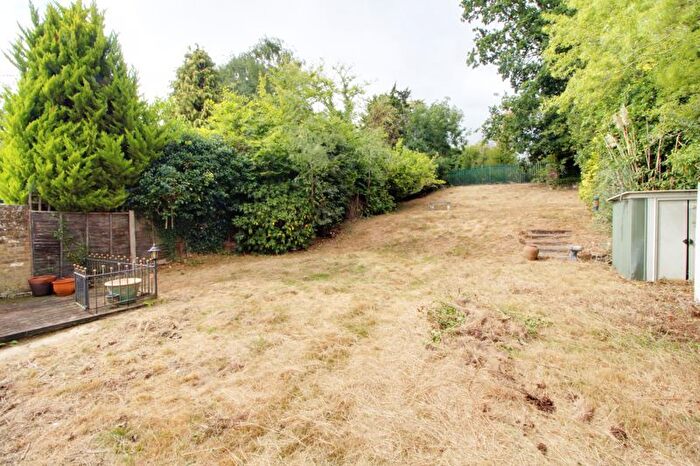 2 Bedroom Detached House To Rent In The Meadway, Cuffley, EN6