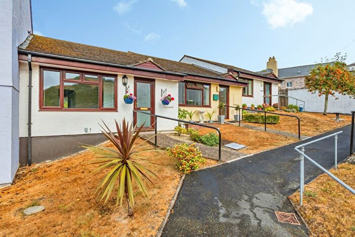 1 Bedroom Terraced Bungalow For Sale In Bishops Court, Bishopsteignton, Teignmouth, TQ14