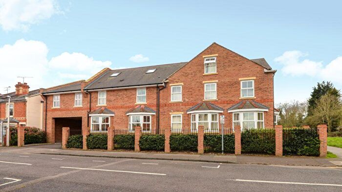 2 Bedroom Apartment To Rent In Queens Road, Caversham, RG4