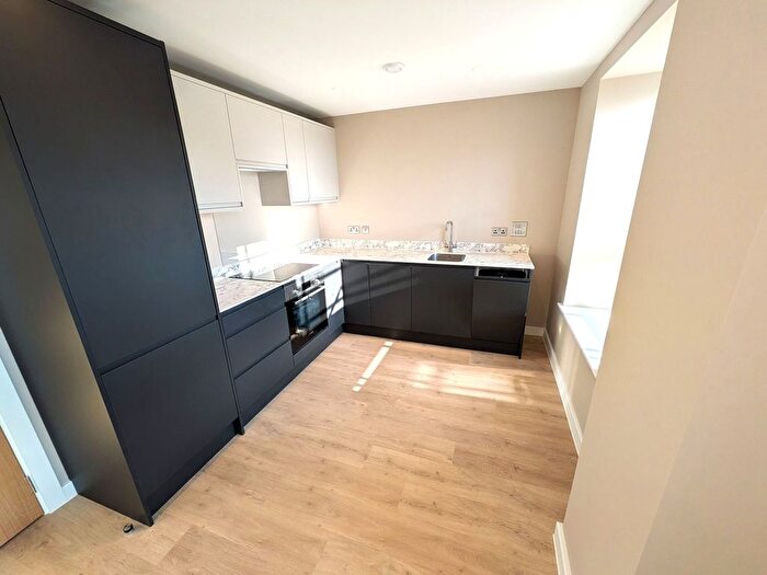 1 Bedroom Flat To Rent In Midland House, Notte Street, PL1