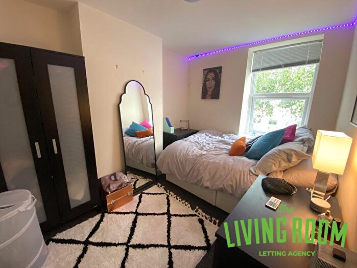 7 Bedroom House To Rent In Rhymney Street, , Cardiff, CF24