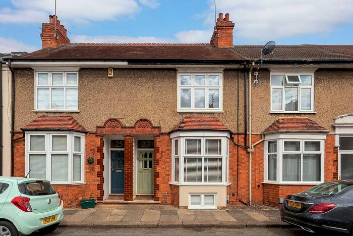 3 Bedroom Terraced House To Rent In Albany Road, Abington, Northampton, NN1