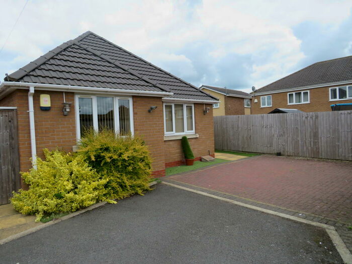 2 Bedroom Bungalow To Rent In Fairyfield Croft, Birmingham, B42