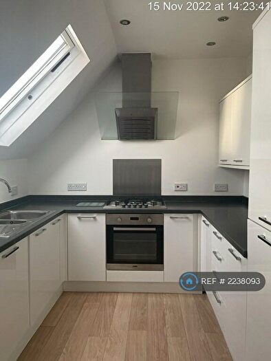 2 Bedroom Flat To Rent In Belgrave Road, Bristol, BS8