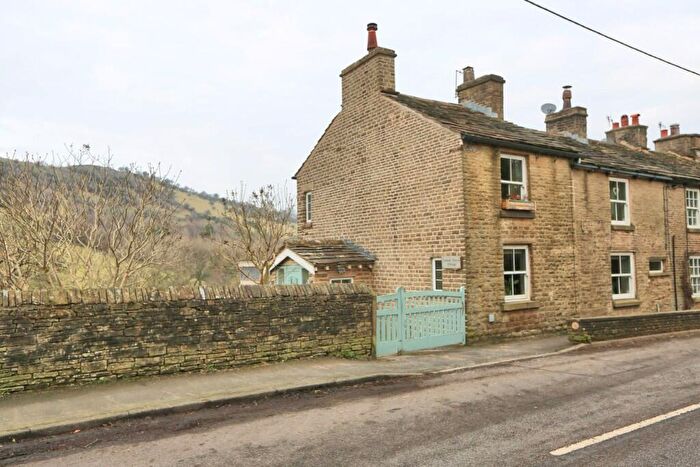 3 Bedroom Cottage For Sale In Hawkins Lane, Rainow, Macclesfield, Cheshire, SK10