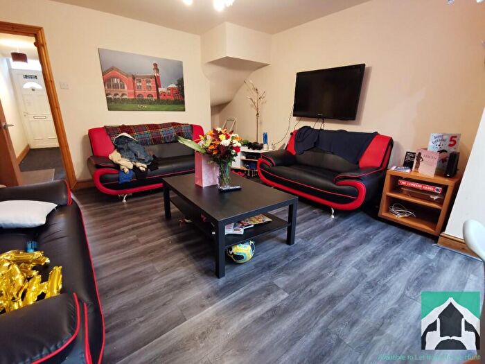 7 Bedroom Terraced House To Rent In Tiverton Road, Birmingham, B29