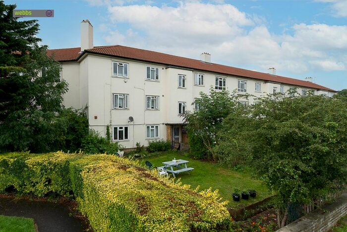 1 Bedroom Flat To Rent In Cheshire House, Green Lane, Morden, Surrey SM4