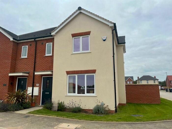 3 Bedroom House To Rent In Lavender Way, Louth, LN11