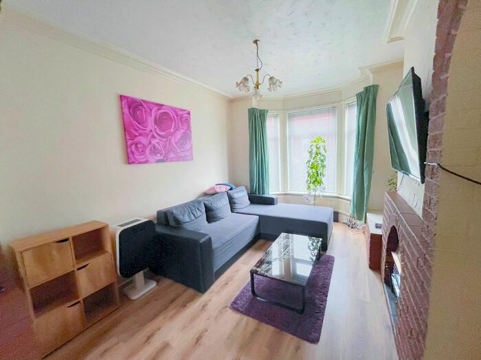 3 Bedroom Terraced House To Rent In Earlesmere Avenue, Balby, Doncaster, DN4