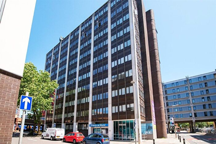 2 Bedroom Flat To Rent In Enterprise House, Isambard Brunel Road, PO1