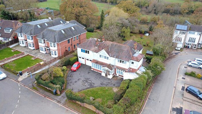 6 Bedroom Detached House For Sale In Red Road, Borehamwood, WD6