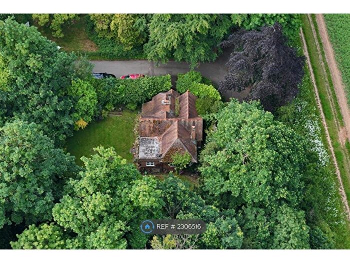 2 Bedroom Detached House To Rent In Roxley Court Lodge, Willian, Letchworth Garden City, SG6