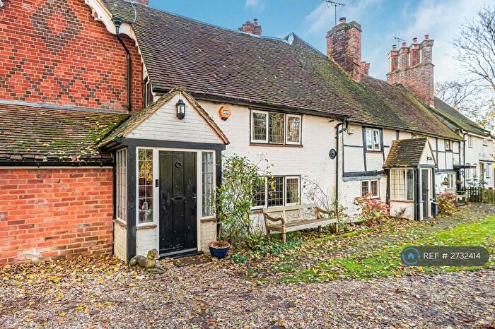 2 Bedroom Terraced House To Rent In Waterside, Reading, RG4