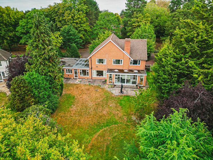 5 Bedroom Detached House For Sale In Southmeads Road, Oadby, LE2