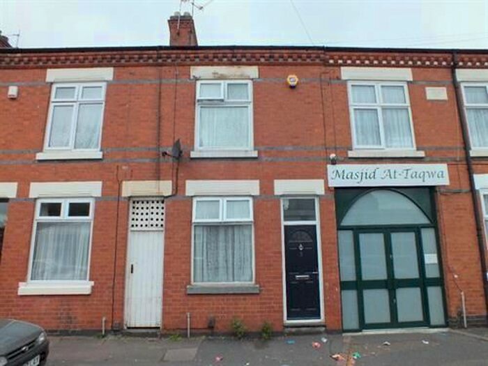 3 Bedroom Terraced House To Rent In Harewood Street, Leicester, LE5