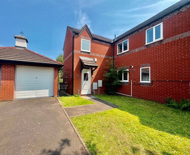 2 Bedroom Terraced House To Rent In Elizabeth Mews, Tividale, Oldbury, B69