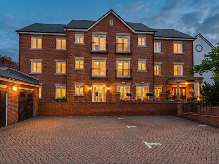 2 Bedroom Retirement Property For Sale In Queen Street, Hitchin, SG4