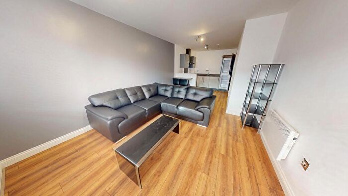 2 Bedroom Flat To Rent In Mint Drive, Hockley, B18