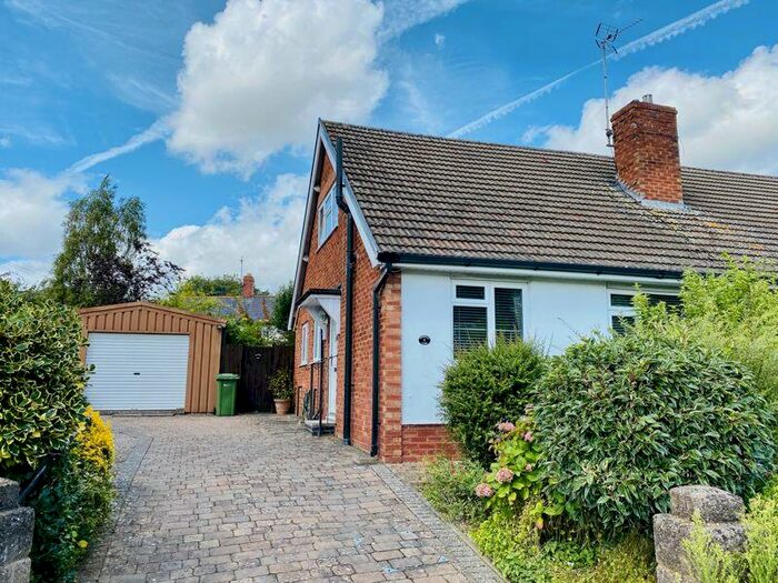 2 Bedroom Semi-Detached Bungalow To Rent In Crownlea Close, Hereford, HR1