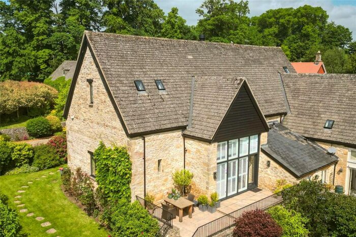 4 Bedroom Terraced House For Sale In Hartleys Barns, Plum Lane, Shipton-under-Wychwood, Chipping Norton, OX7