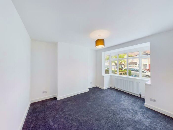 4 Bedroom Terraced House To Rent In Rosehill Avenue, Sutton., SM1