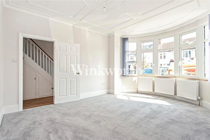 3 Bedroom Semi-Detached House To Rent In Grenoble Gardens, London, N13