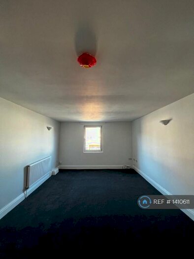 1 Bedroom Flat To Rent In High Street, Sheerness, ME12