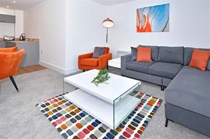 1 Bedroom Flat To Rent In Queens Gardens Apartments, Newcastle-Under-Lyme, ST5