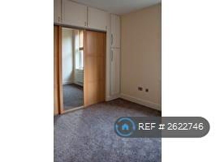 1 Bedroom Flat To Rent In Hartshaw, Rotherham, S60