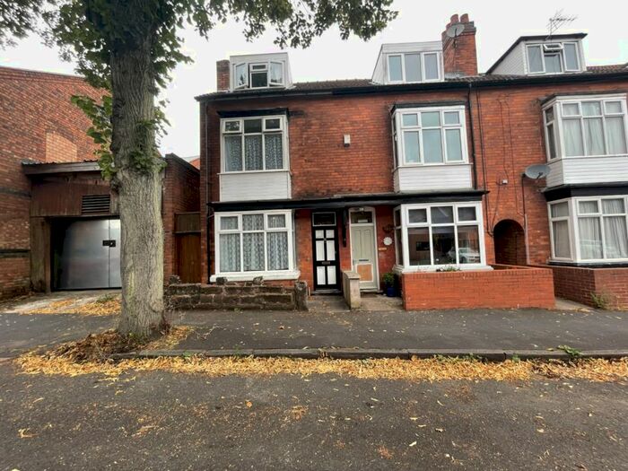 4 Bedroom End Of Terrace House To Rent In Sandhurst Road, Moseley, Birmingham B13