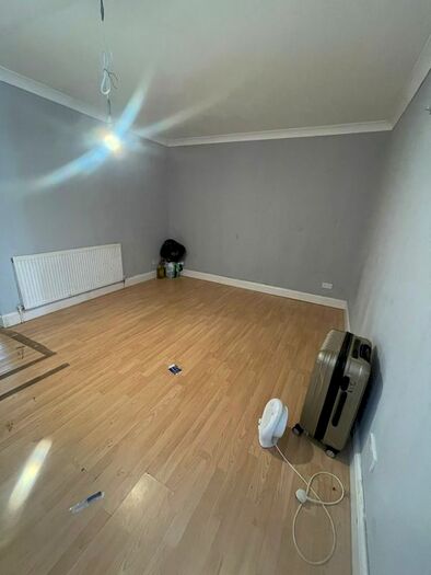 2 Bedroom Maisonette To Rent In Harlington Road, Uxbridge, UB8