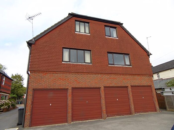 1 Bedroom Maisonette To Rent In Crossways Road, Hindhead, GU26