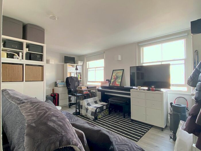 Studio To Rent In Buckingham Place, Brighton, BN1