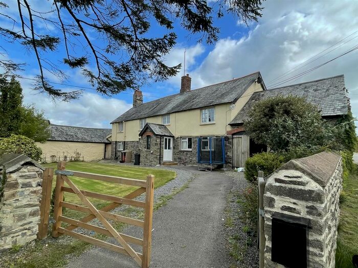 4 Bedroom Detached House To Rent In South Molton, EX36