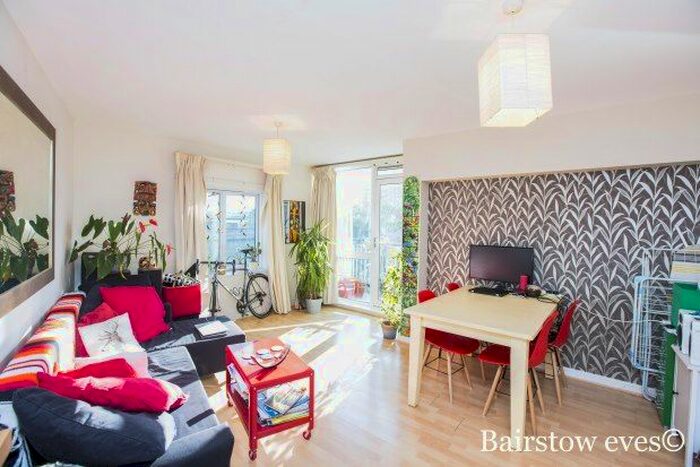 1 Bedroom Flat To Rent In Printers Mews, London, E3