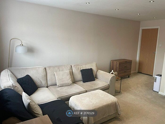 1 Bedroom Maisonette To Rent In Guernsey Close, Crawley, RH11