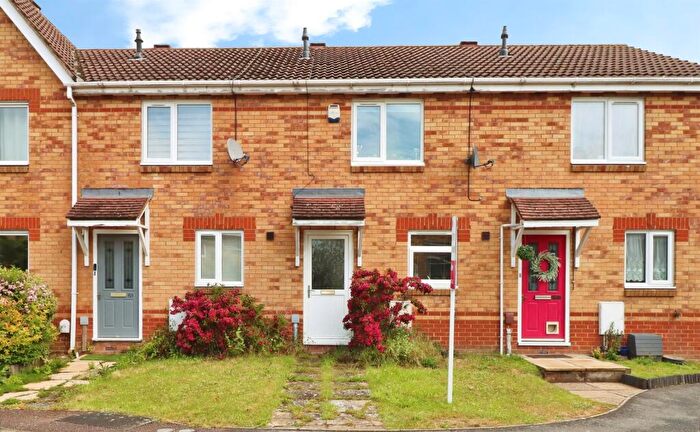 2 Bedroom Terraced House For Sale In Sandringham Close, Wellingborough, NN8