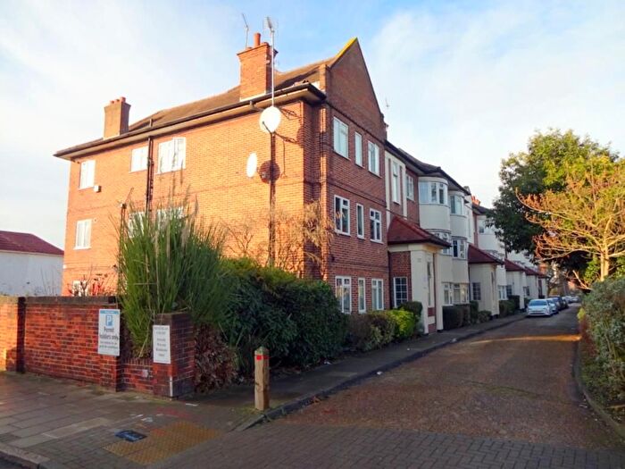 2 Bedroom Flat To Rent In Minehead Court, Alexandra Avenue, Harrow, Middlesex, HA2