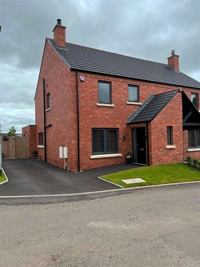 4 Bedroom Semi-Detached House To Rent In The Saddlery, Parkgate, Ballyclare, BT39