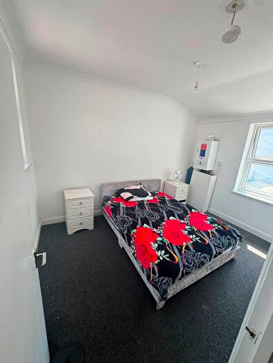 2 Bedroom Flat To Rent In Bedroom Apartment In Princess Street, Luton, LU1