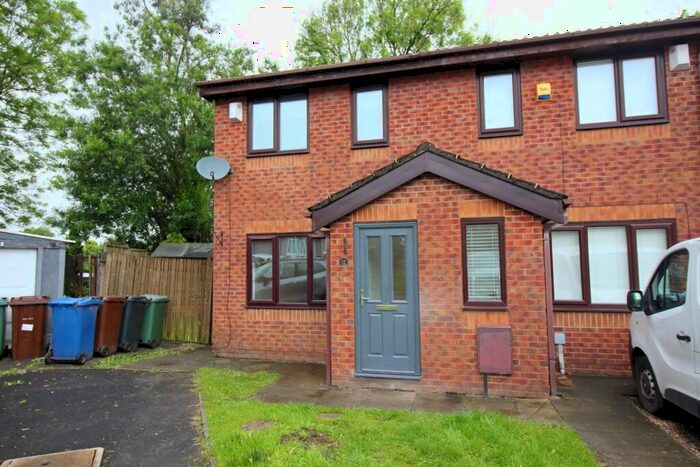 2 Bedroom Semi-Detached House To Rent In Beverley Close, Whitefield, M45