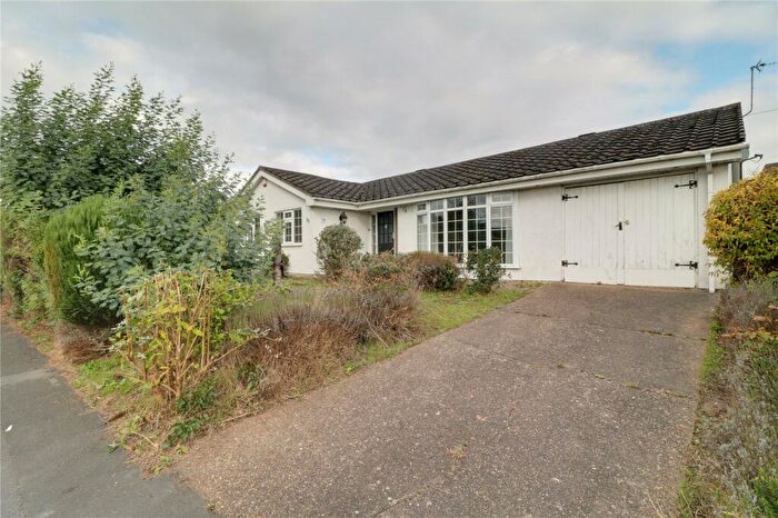 3 Bedroom Bungalow For Sale In Burnside, Broughton, Brigg, Lincolnshire, DN20